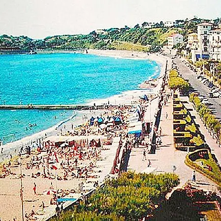 T2 A Pied De Sur Ancien Chic, Samedi A Samedi דירה *
